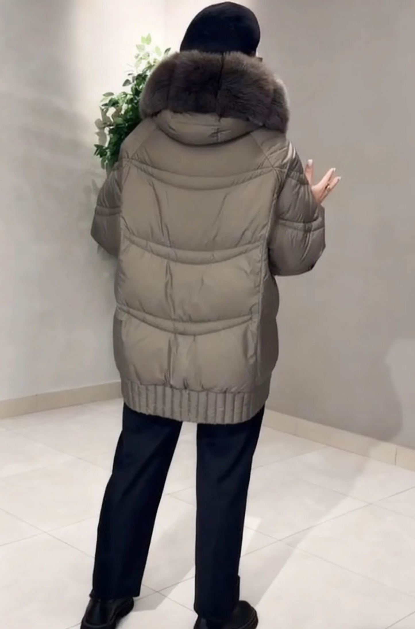 Quilted down jacket with fur collar