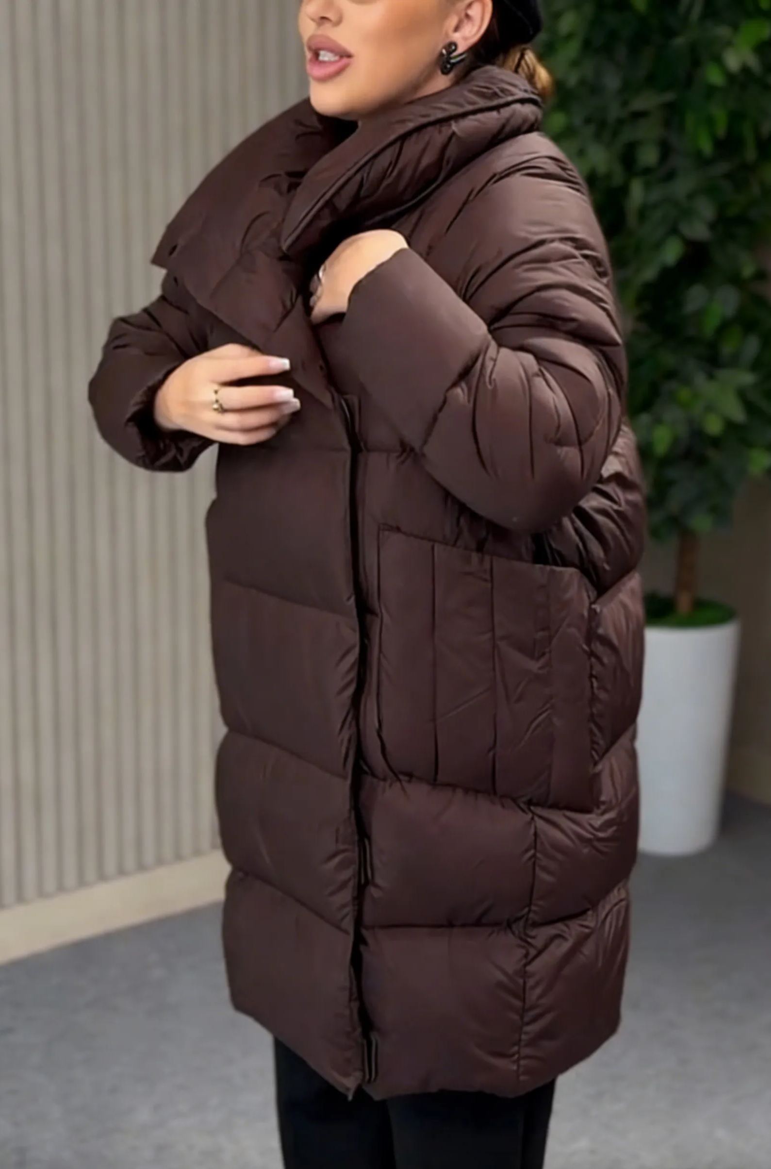 Black Mid-Length Puffer Coat with Magnetic Snap & Hidden Zipper