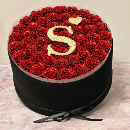 Circle Glitter Rose Box With Initial Couple Gift