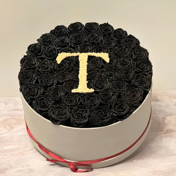 Circle Glitter Rose Box With Initial Couple Gift