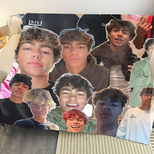 Custom Multi-Faces Blanket - Gift Idea For Woman/Man