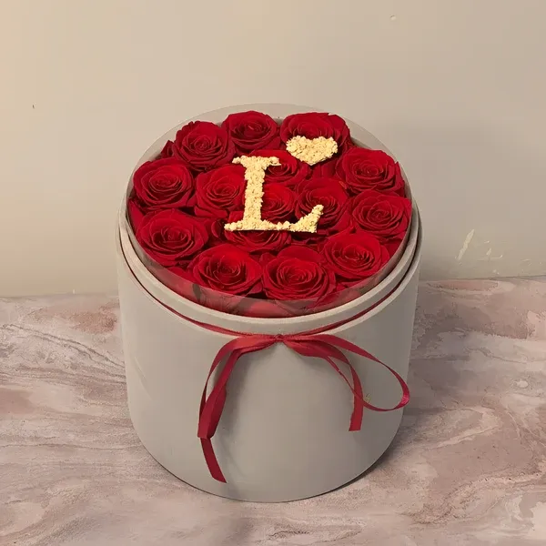 Circle Glitter Rose Box With Initial Couple Gift