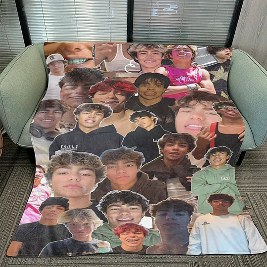 Custom Multi-Faces Blanket - Gift Idea For Woman/Man