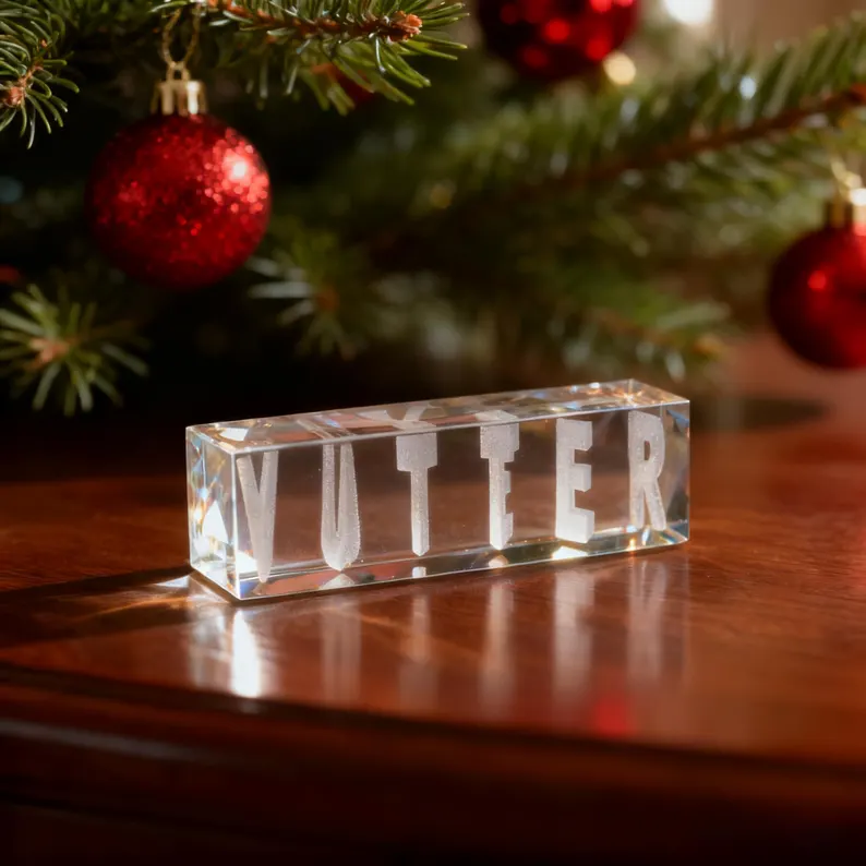 Personalized 3D Double Name Illusion crystal lamp – Custom Dual-Name 3D Flip Display