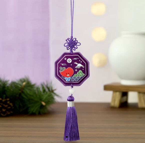 ** BT21 -  Embroidered Testa Keyring [Premium K Edition]-FinaKpop