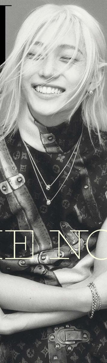 Felix (of Stray Kids) - ELLE November 2024 (Choose Version)-FinaKpop