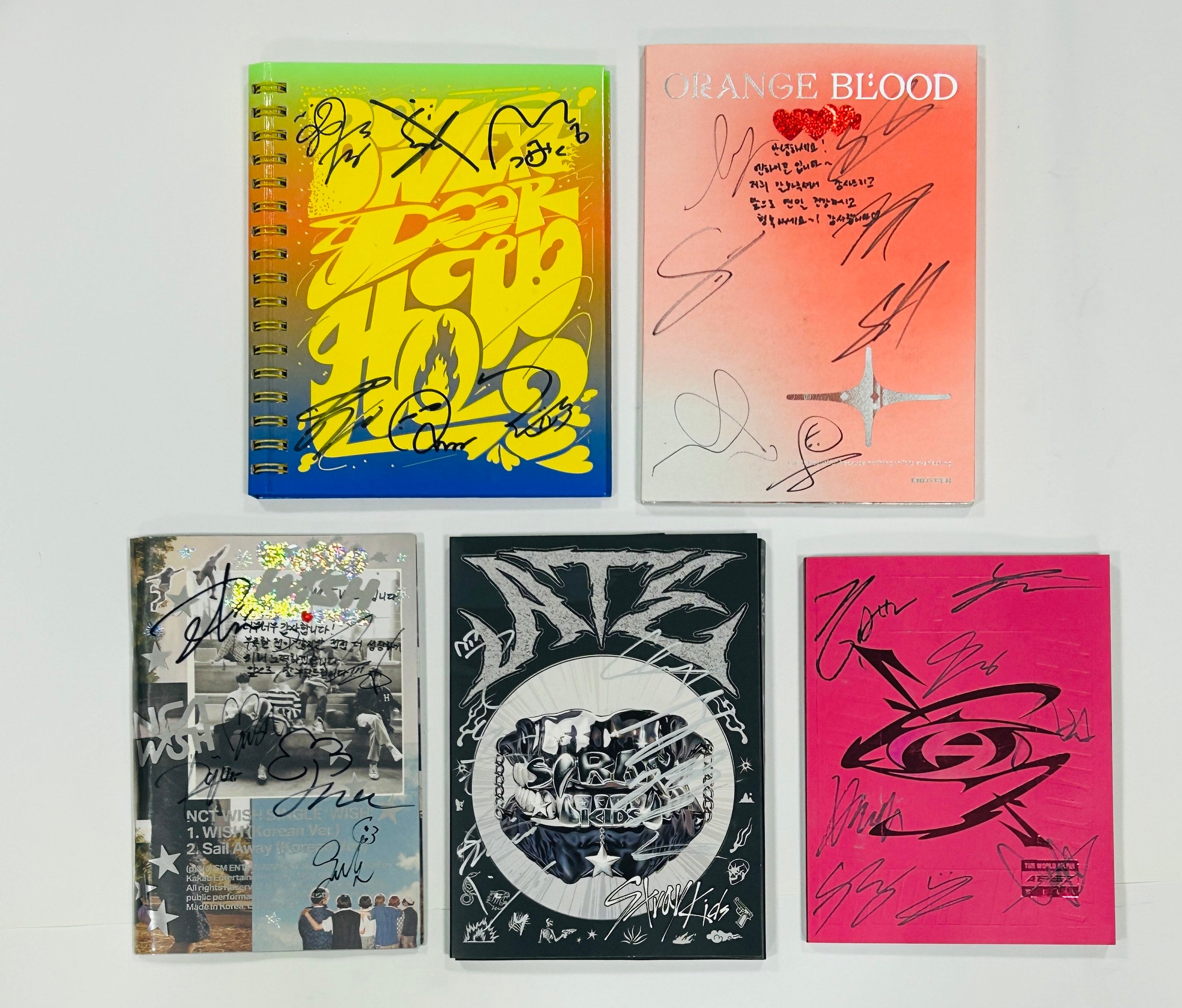 Ateez. Stray Kids, Nct Wish, Enhypen, Boynextdoor - Hand Autographed(Signed) Promo Album [24.8.26]-FinaKpop 