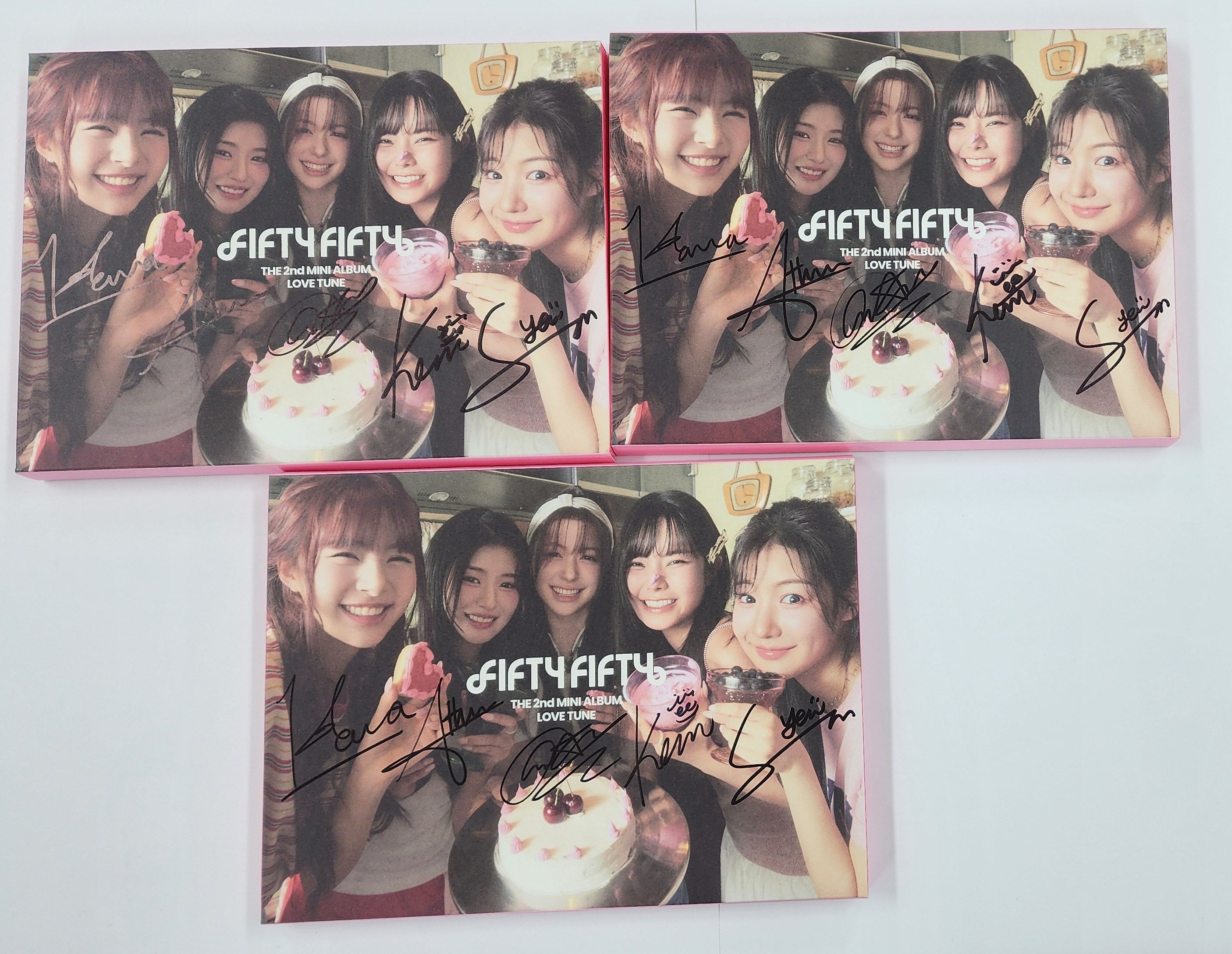 Fifty Fifty "Love Tune" - Hand Autograhped(Signed) Album [24.12.20]-FinaKpop