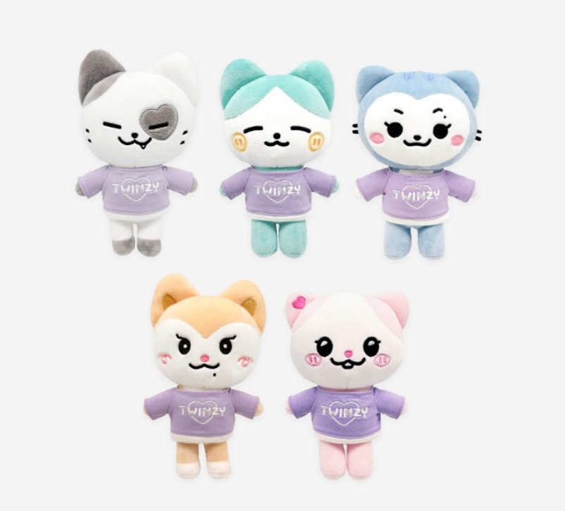 [PRE-ORDER] ITZY BORN TO BE WORLD TOUR - TWINZY PLUSH ORIGINAL Ver-FinaKpop
