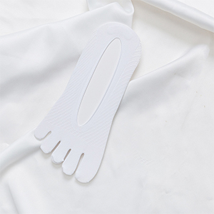 Polecane przez podologów: uniwersalne (dla kobiet i mężczyzn) skarpetki ortopedyczne z pięcioma palcami i niskim wycięciem. Jeśli nie zauważysz efektów, gwarantujemy pełny zwrot pieniędzy!