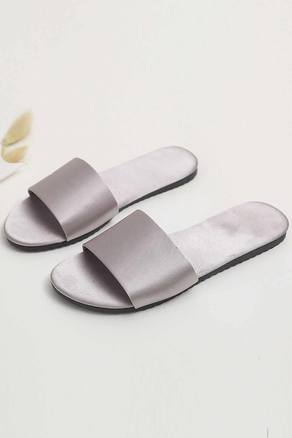 Bridal Slippers in Resistant Silk Satin