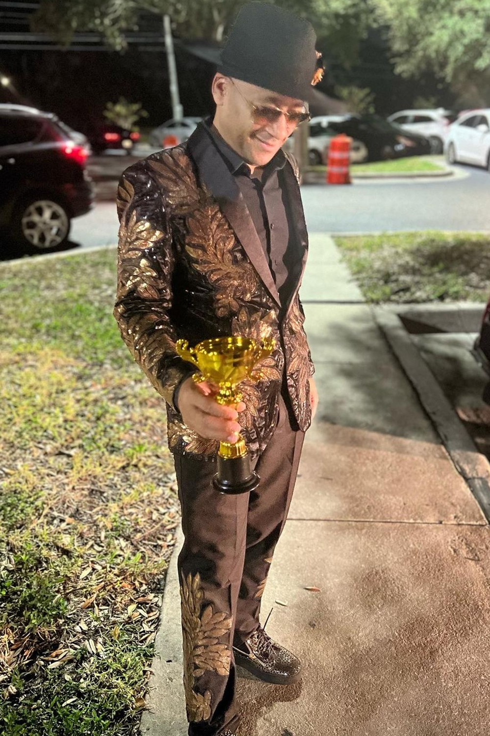 Men's Prom Suits in Black and Gold Jacquard with Sequins 2-Piece Set