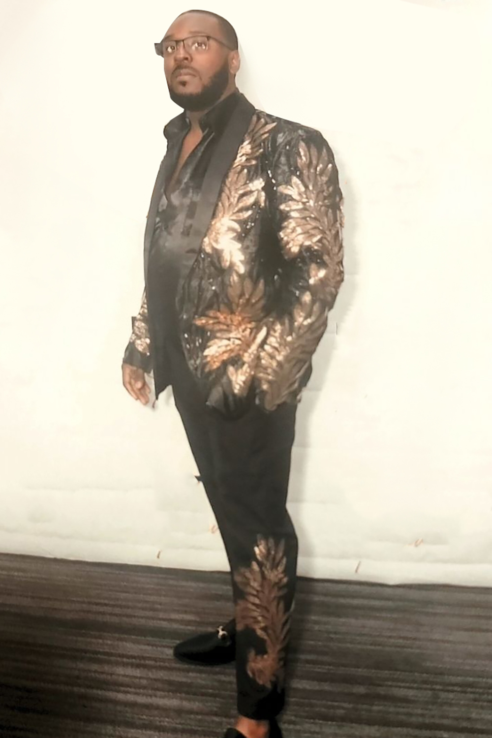 Men's Prom Suits in Black and Gold Jacquard with Sequins 2-Piece Set