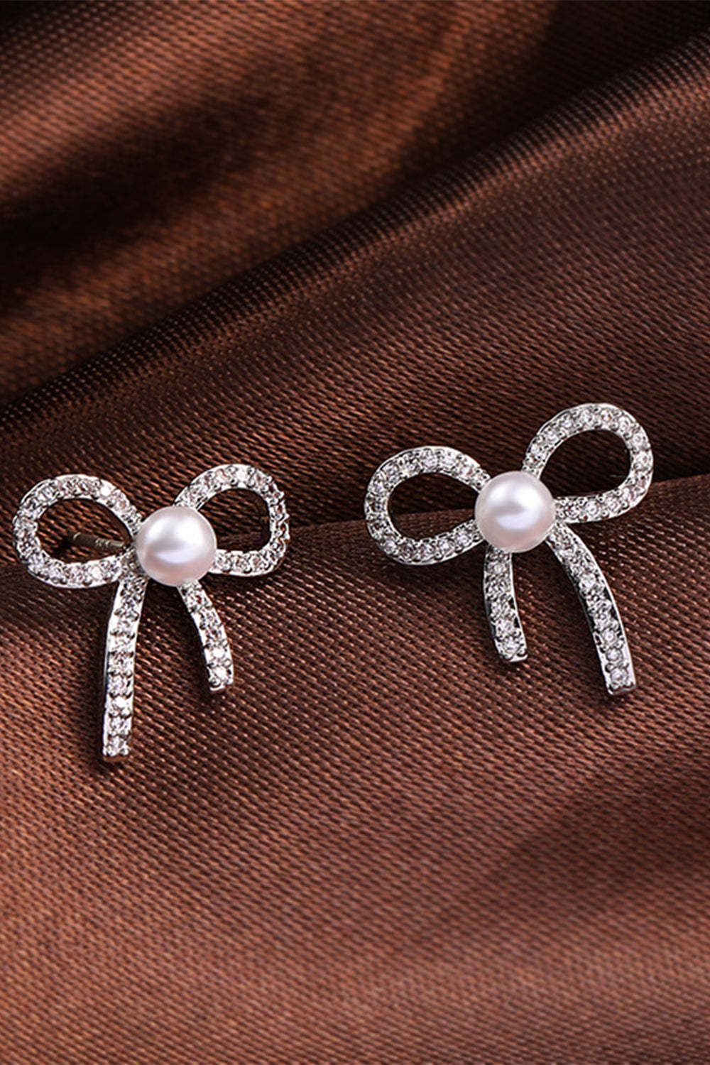 Pearl Earrings with Beaded Bows