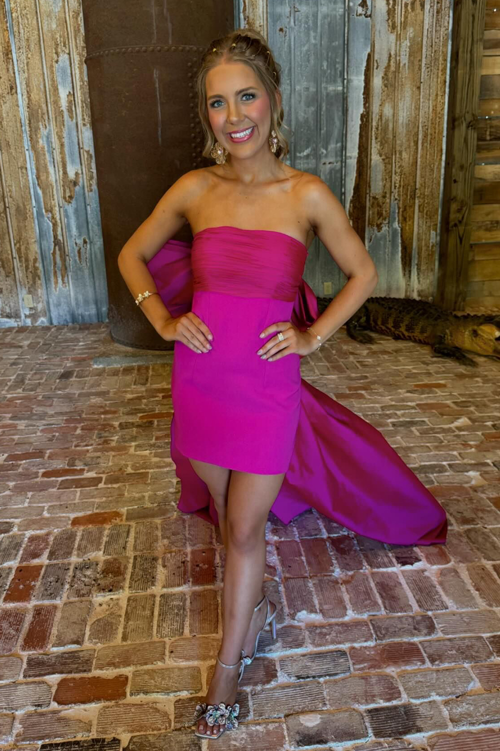 Fuchsia Strapless Bodycon Cocktail Dress With Bow