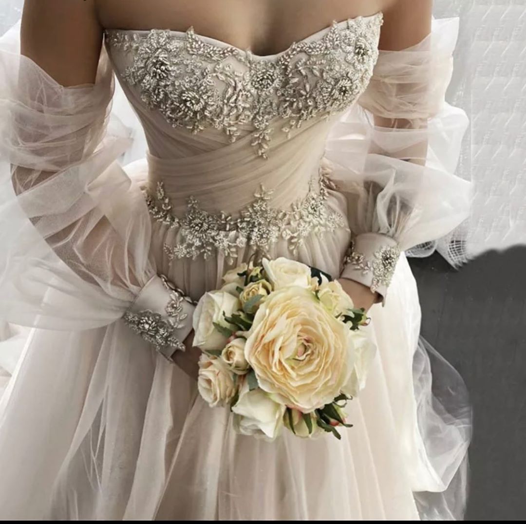 Sweetheart Romantic Lace Wedding Dress with Crystal Tulle A-Line and Long Sleeve Backless Appliques