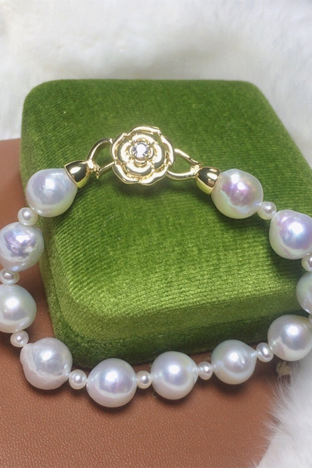 Bracelet with Baroque Temperament