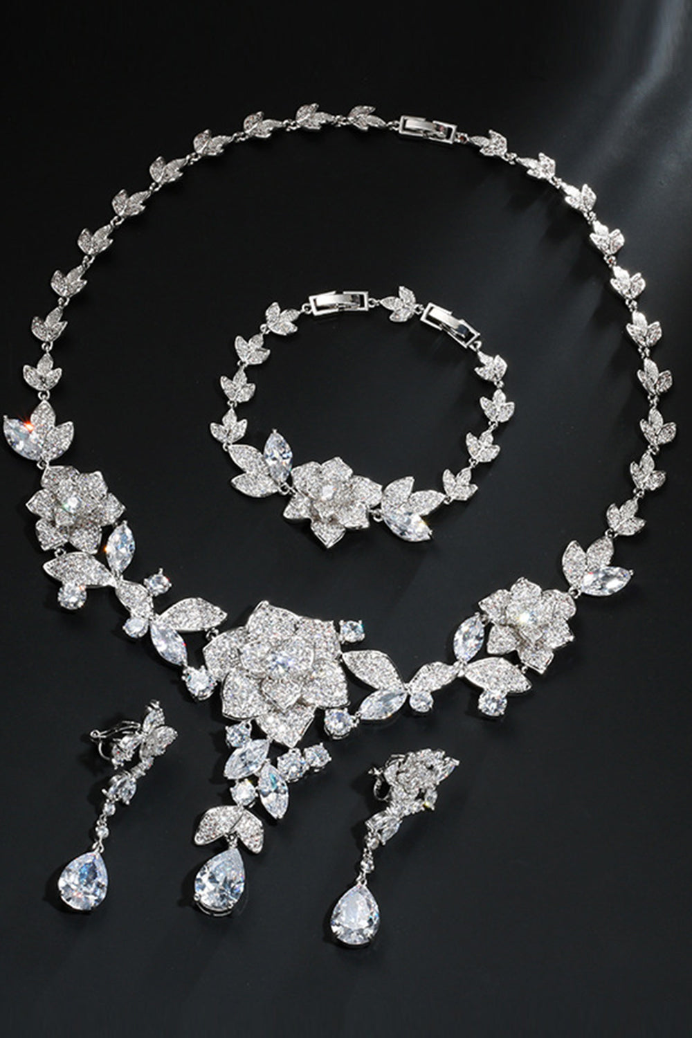 Jewelry Set with Royal Blue Flower Bracelet and Necklace