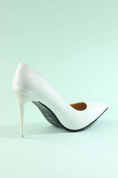 Pointed Heels with Elegant Design