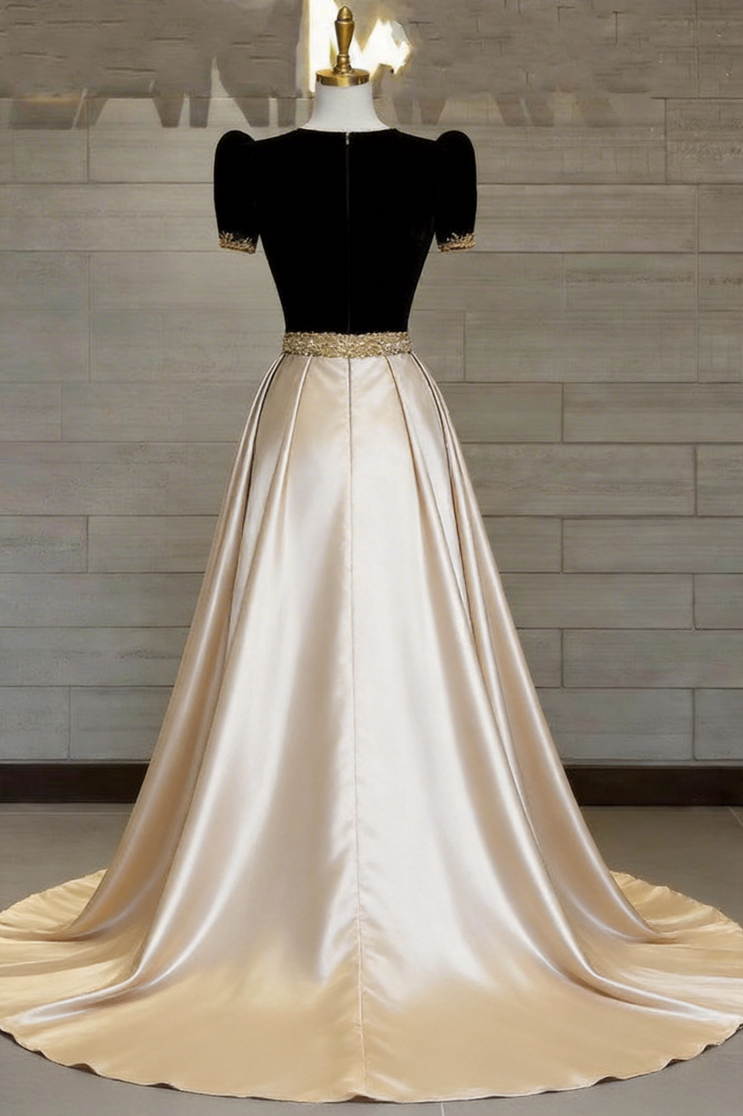 Modern Champagne and Black V-Neck Short Sleeves A-line Formal Dress with Appliques and Detachable Train
