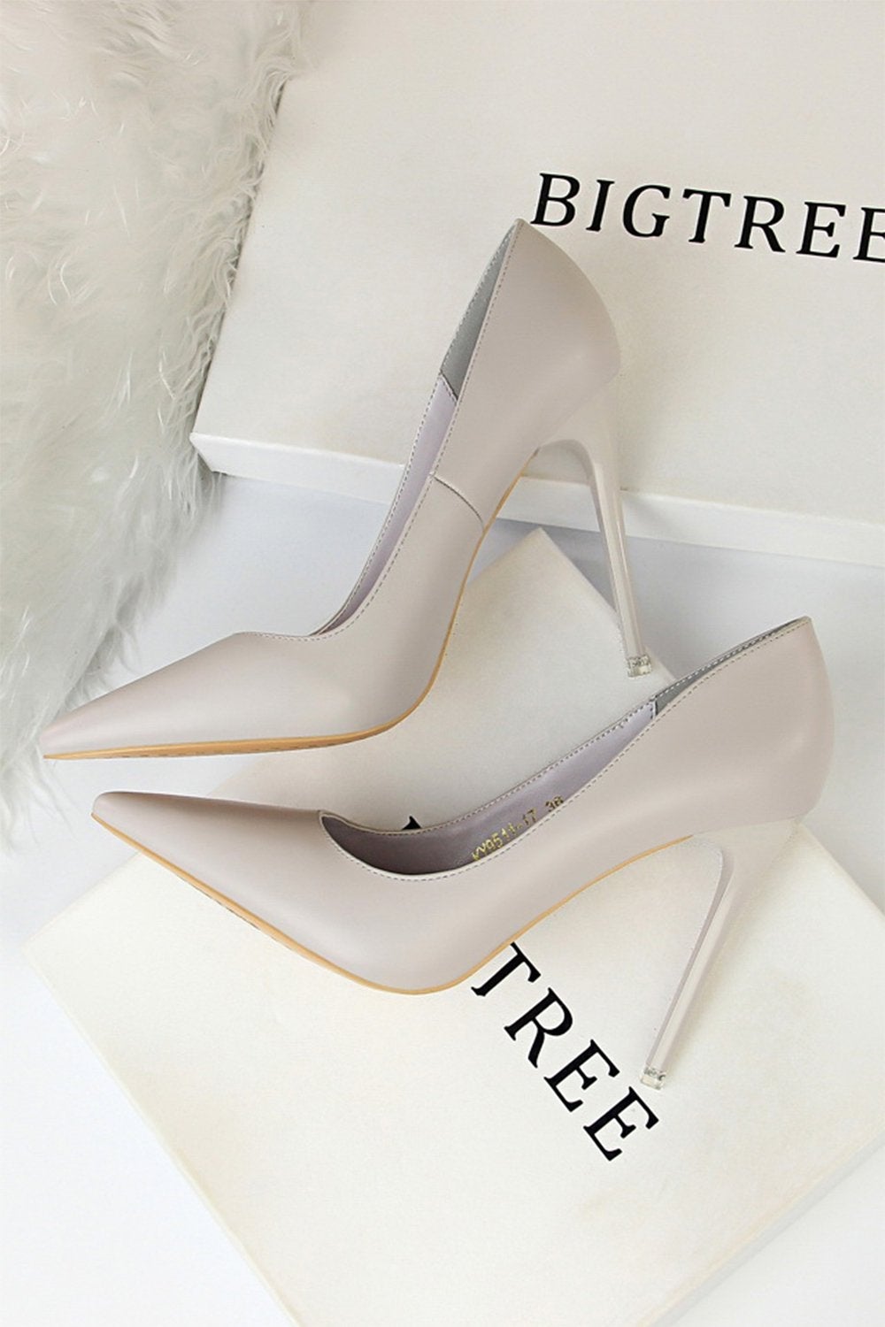 Pointed Stiletto Heels with a Shallow Mouth and Super High Heel