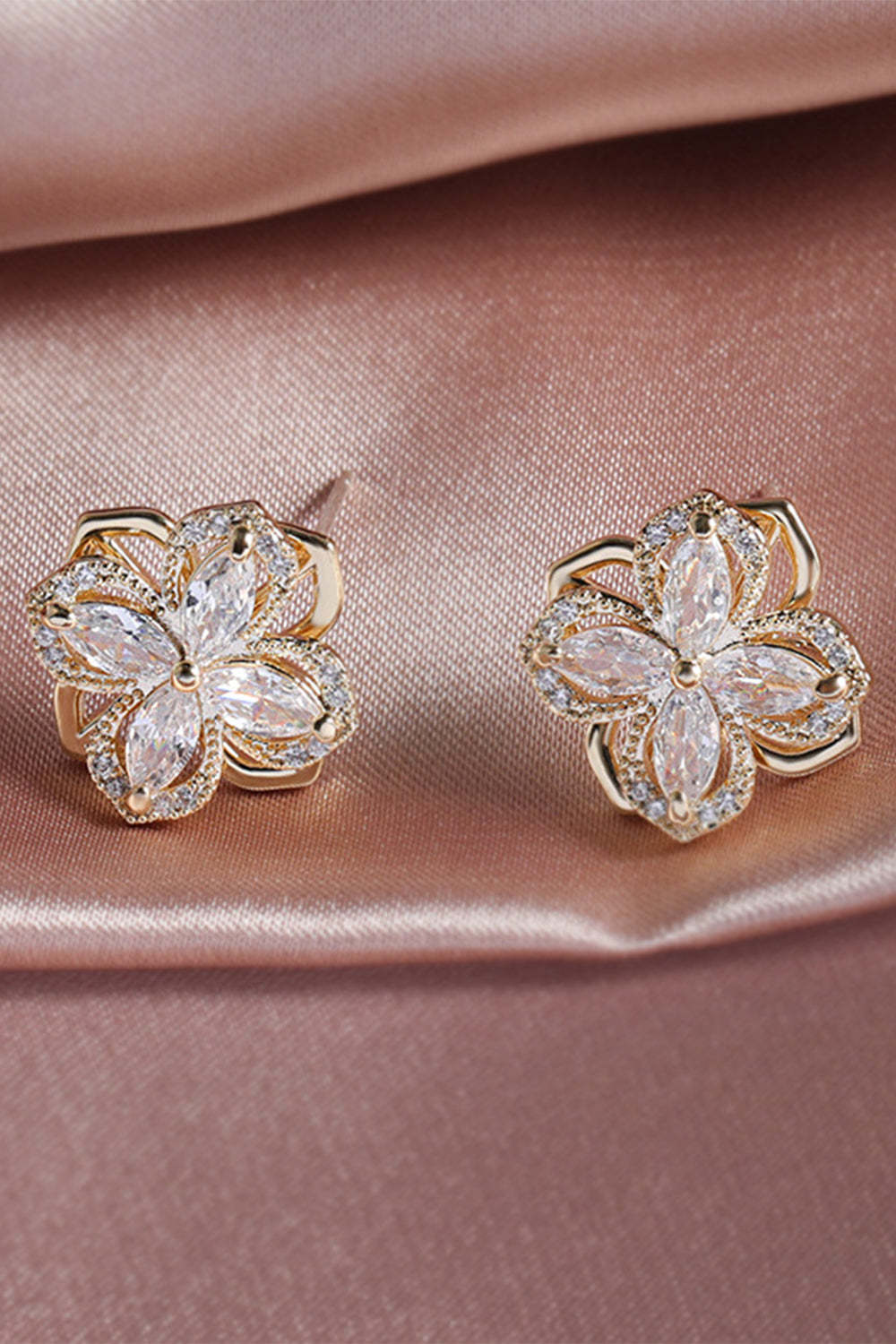 Beaded Earrings with Four Leaf Clovers