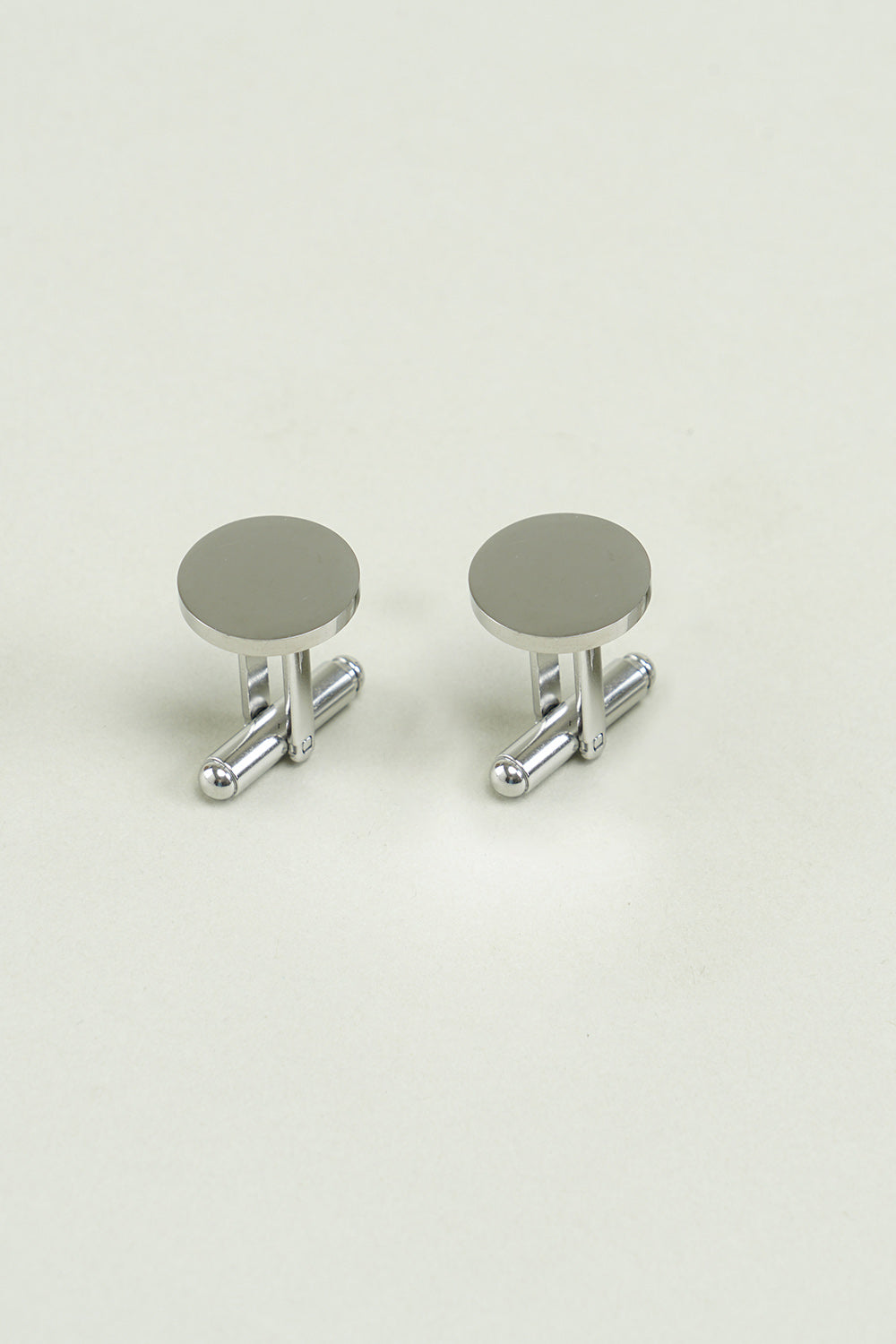 Cufflinks for Simple Black Tuxedo Shirts