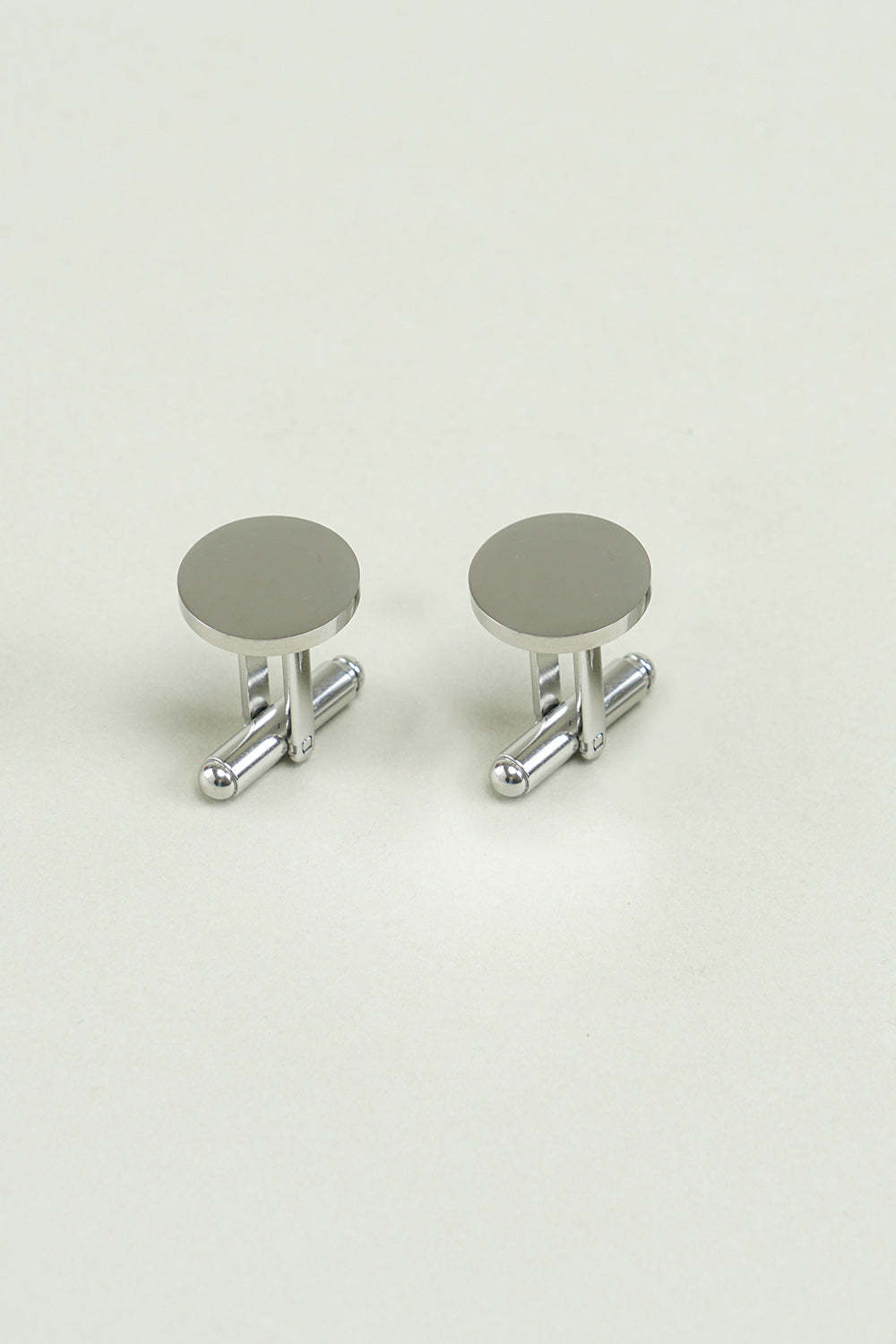 Cufflinks for Simple Black Tuxedo Shirts