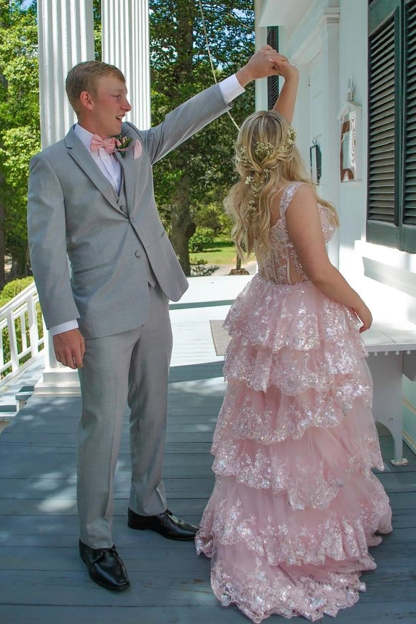 Grey Men's Prom Suits with Notched Lapel and Two Buttons