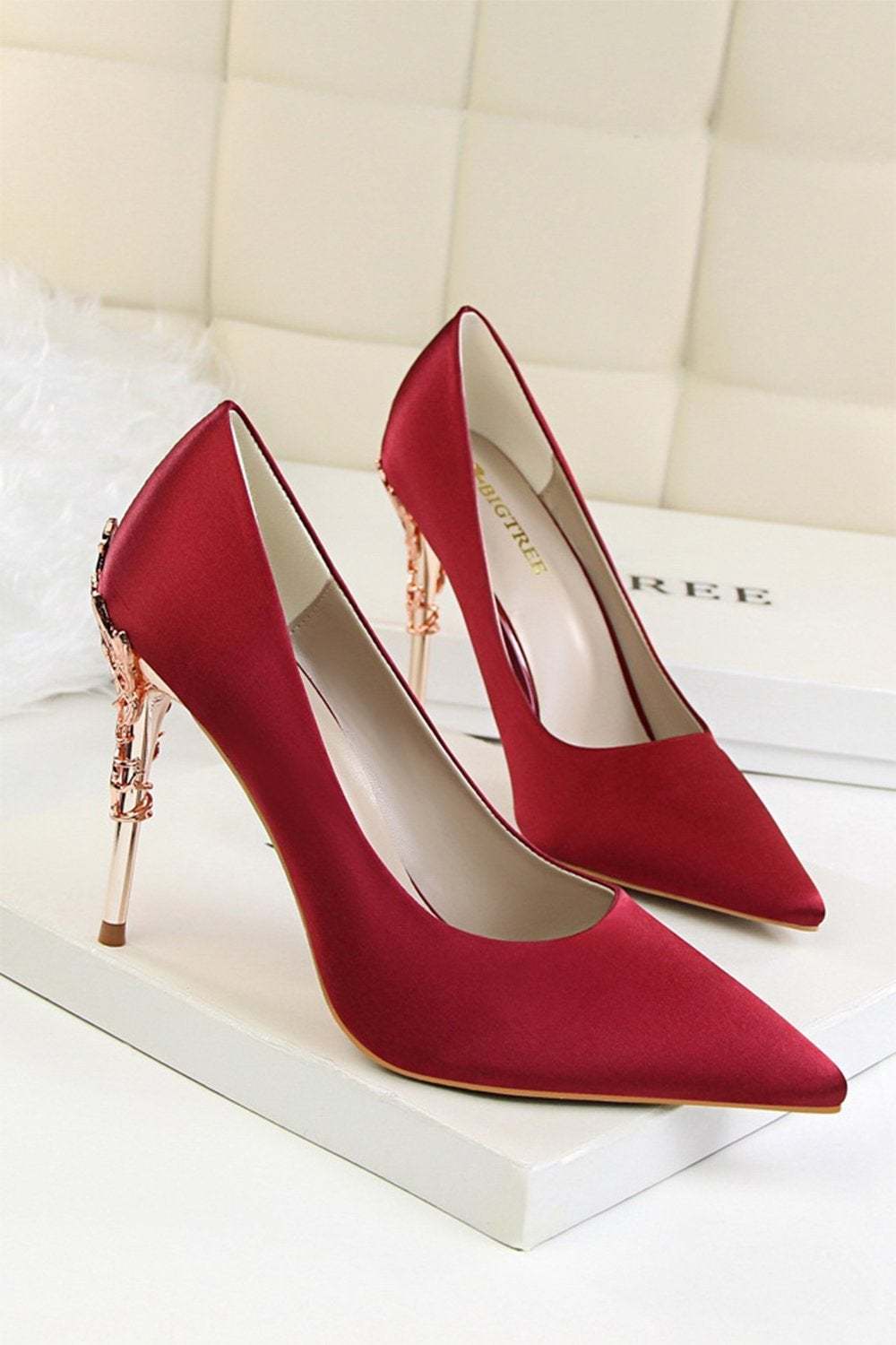 Stiletto Heels in Shallow Burgundy Metal