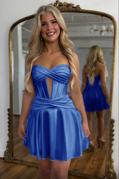 Trendy Burgundy Sweetheart A Line Short Satin Corset Cocktail Dress