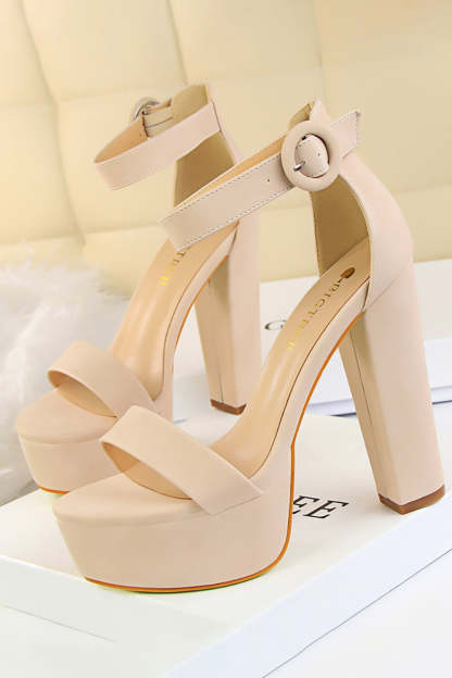 Chunky High Heel Sandals in Kahki