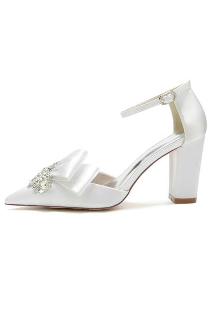 High Heel Chunky Black Shoes Featuring a Bow