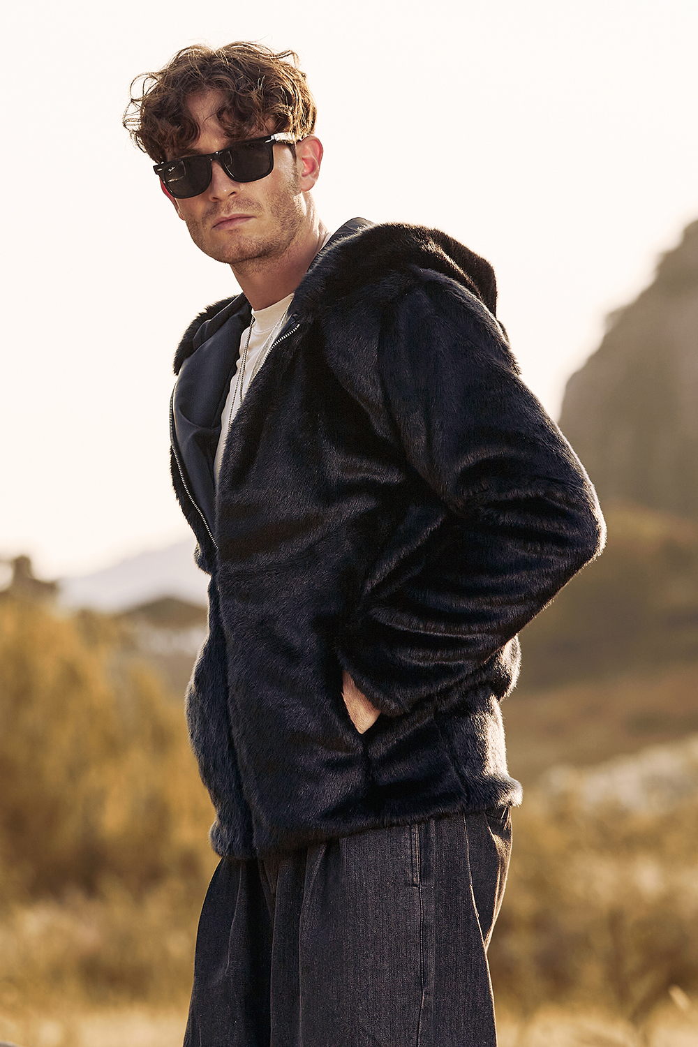 Men's Warm Short Coat with Black Faux Fur Hood and Long Sleeves