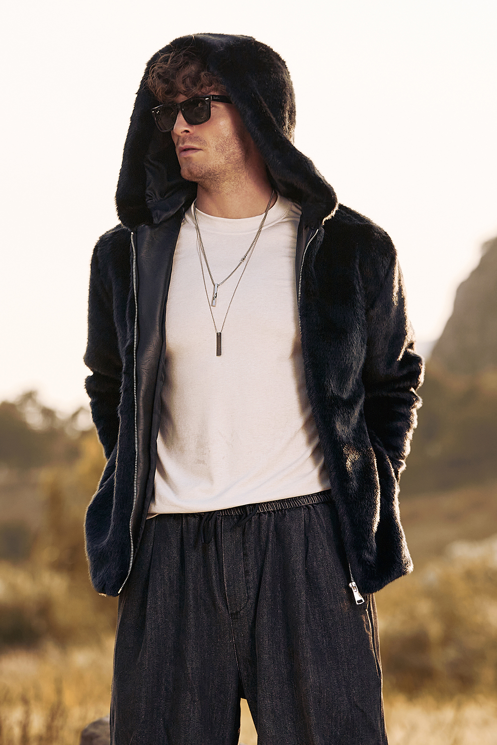 Men's Warm Short Coat with Black Faux Fur Hood and Long Sleeves