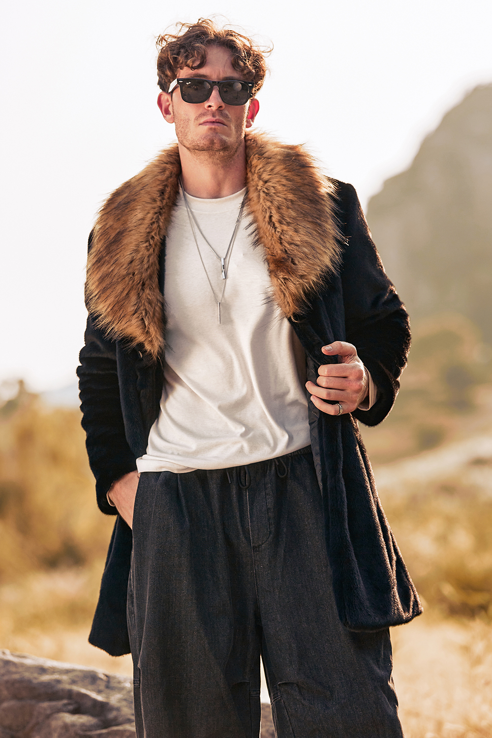 Men's Long Winter Coat with Black Faux Fur Turn Lapel and Long Sleeves