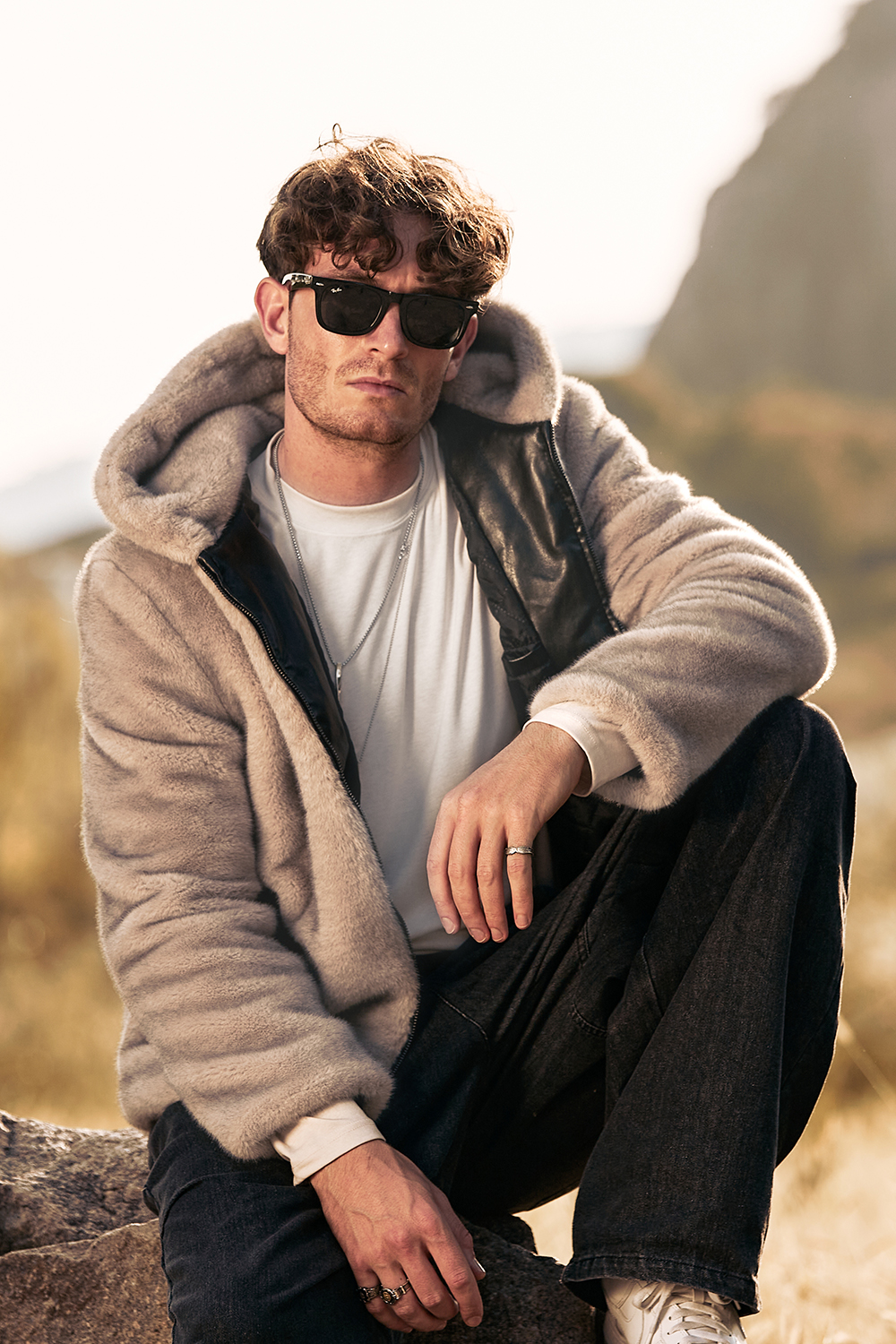 Warm Men's Hooded Coat with Long Sleeves in Fluffy Khaki Faux Fur