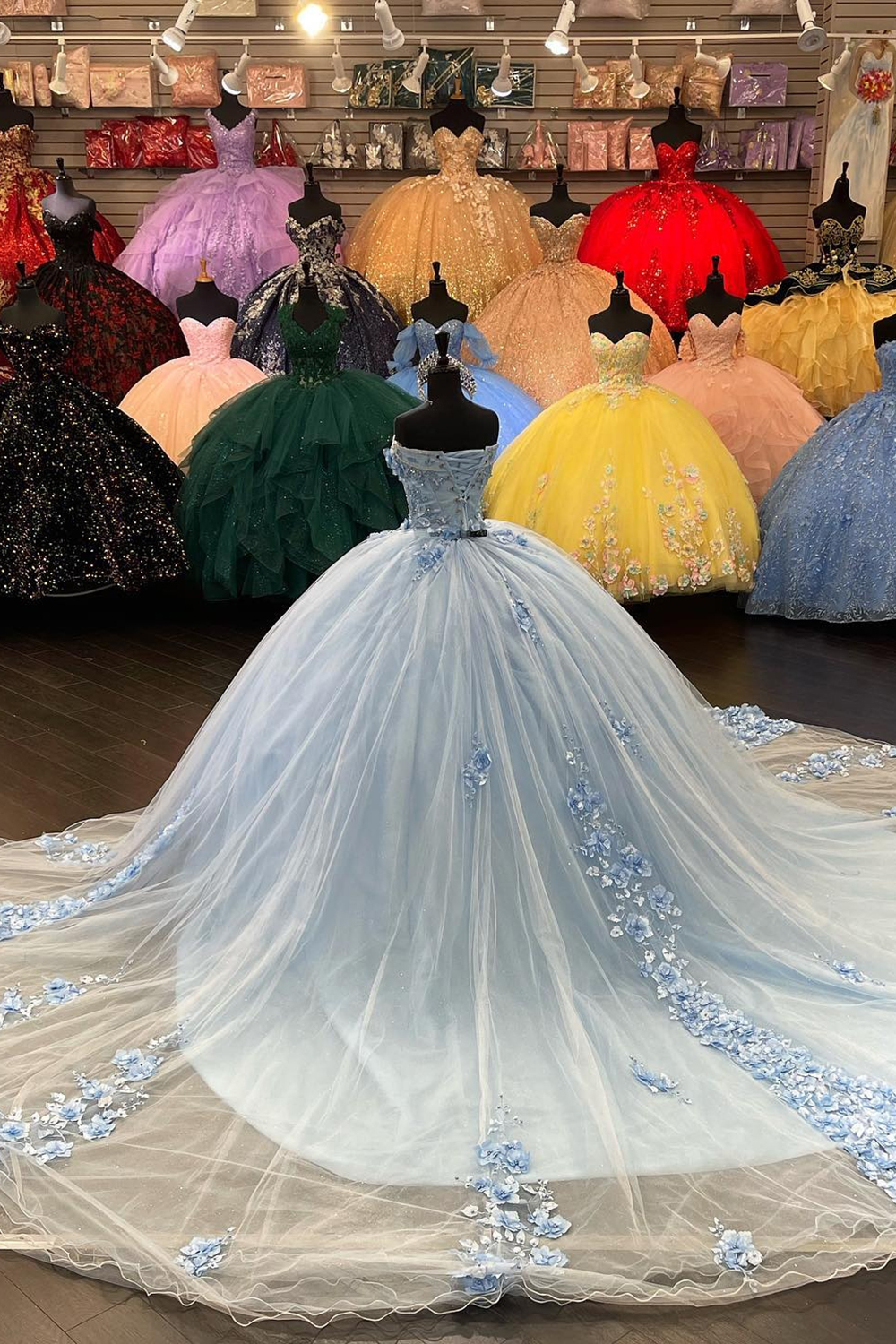 Sweetheart Princess Quinceanera Dress in Light Blue with Floral Applique and Long Tulle Train