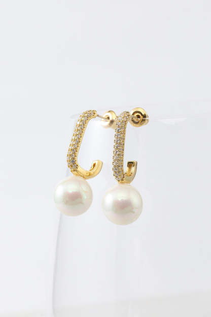 Earrings with Water Drop Pearls