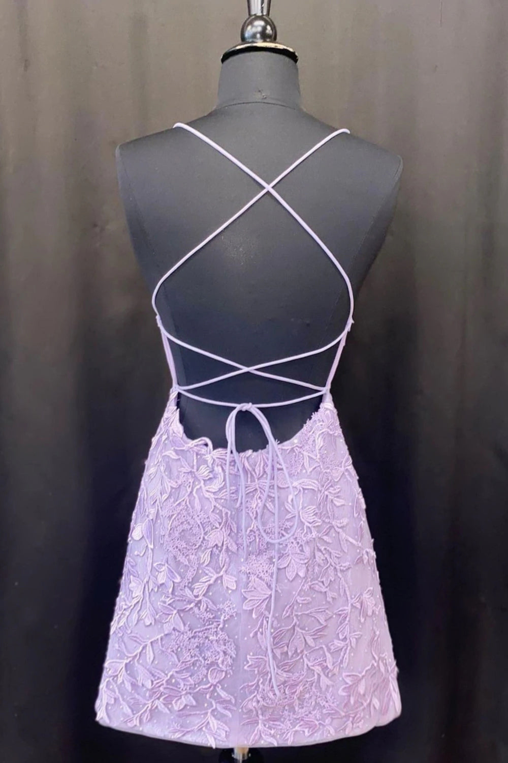 Purple Spaghetti Straps Bodycon Short Cocktail Dress With Appliques