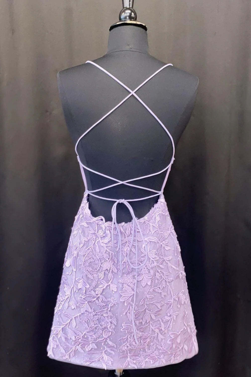 Purple Spaghetti Straps Bodycon Short Cocktail Dress With Appliques