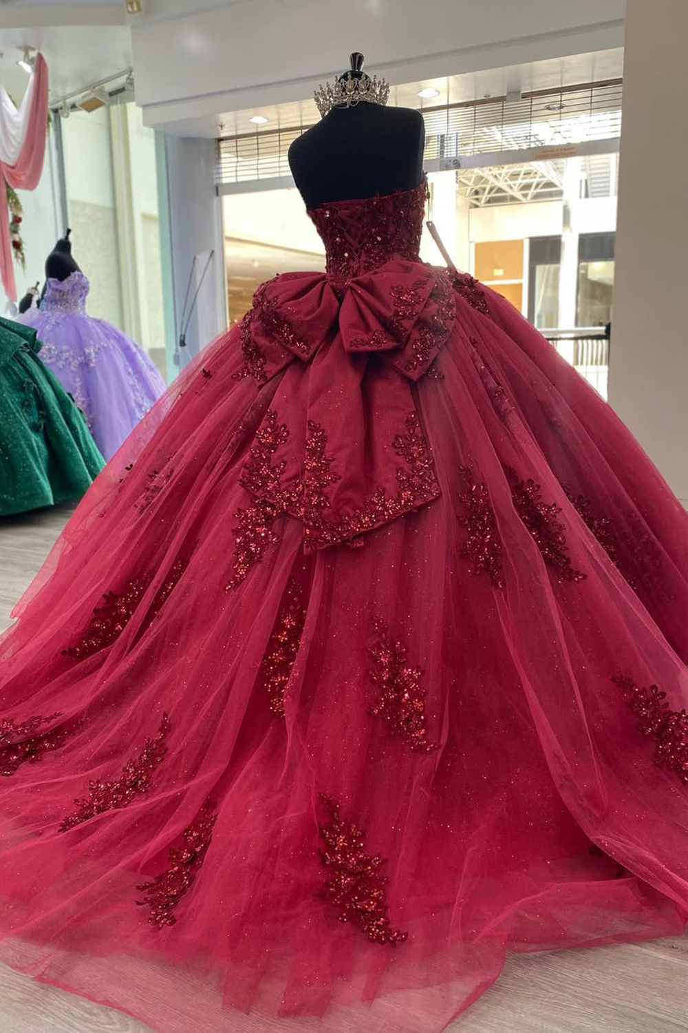 Sweetheart Ball Gown in Burgundy with Tulle Applique and Bow for Quinceanera