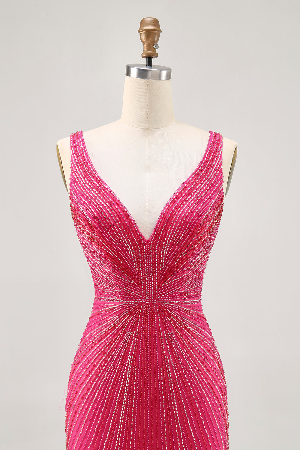 Sparkly Fuchsia Beaded Depp V Neck Short Bodycon Cocktail Dress
