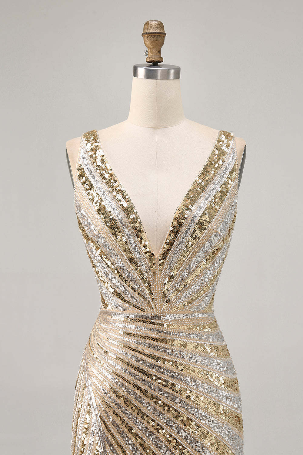 Sparkly Golden V Neck Short Tight Cocktail Dress With Beading