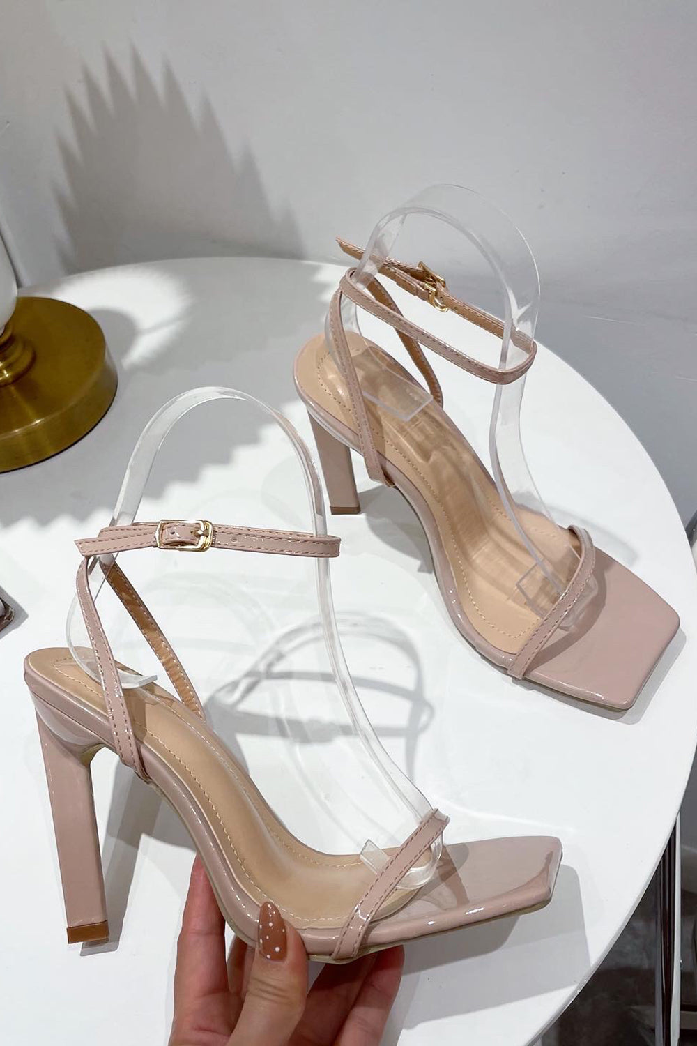 Thick High Heels with a Square Head in One Word