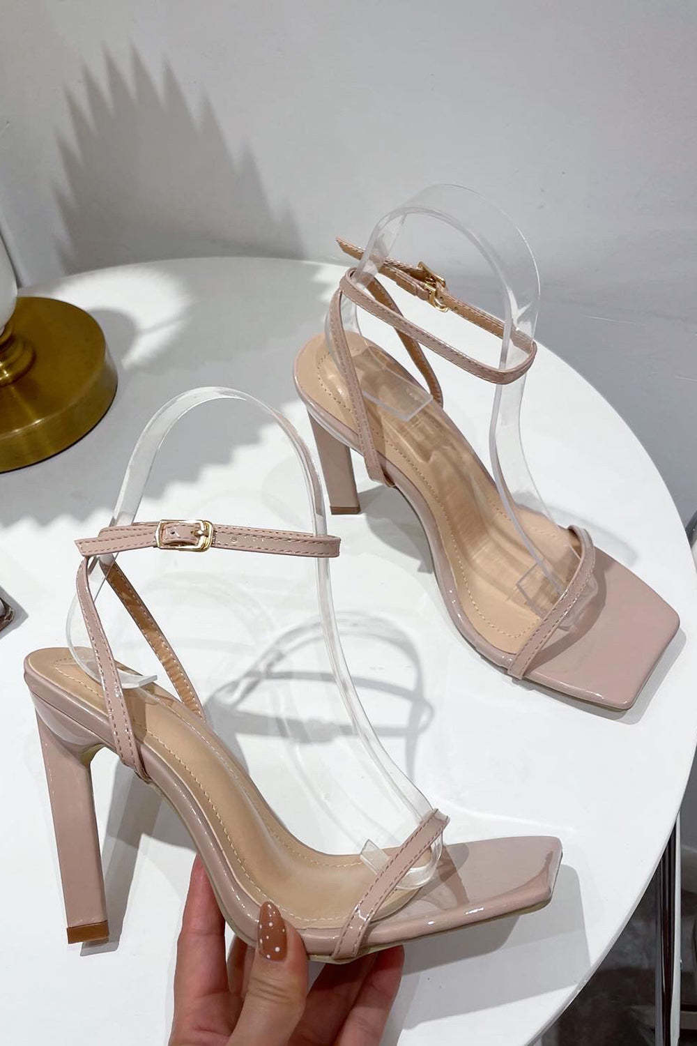 Thick High Heels with a Square Head in One Word