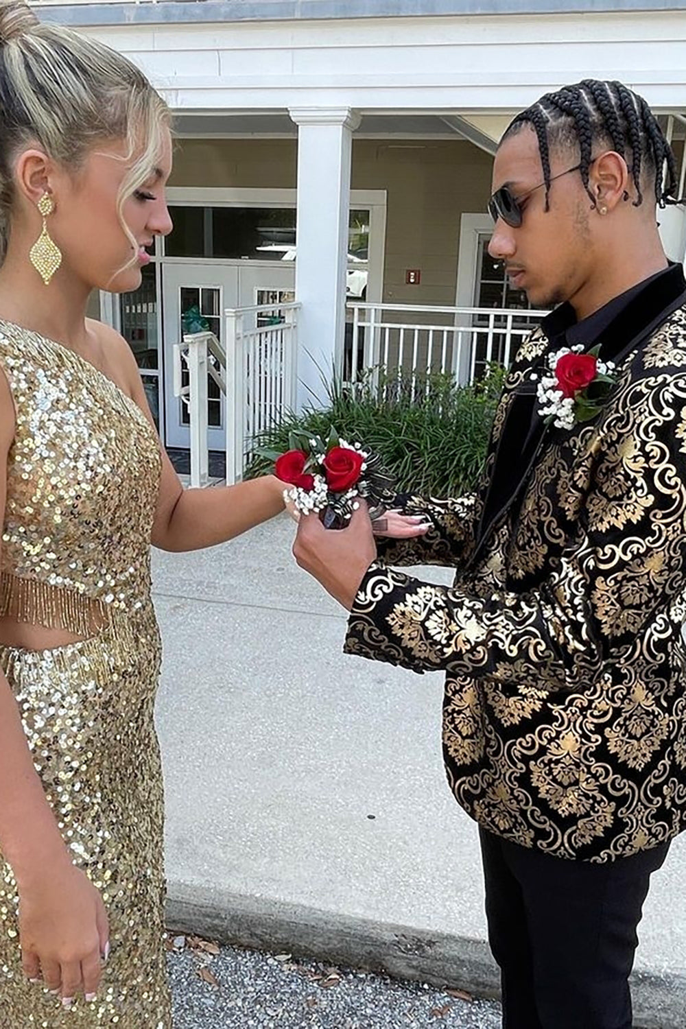 Black Golden Jacquard Men's Prom Blazer with Shawl Lapel and One Button