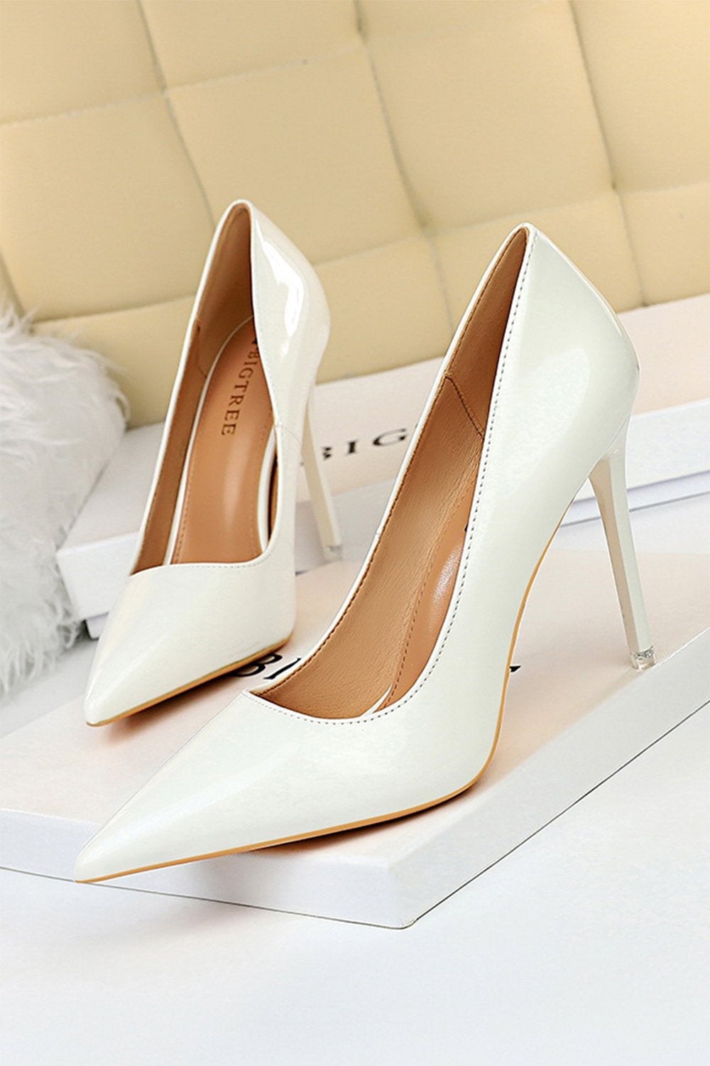 Pointy Stiletto Heels in Khaki