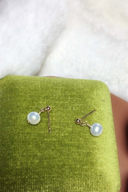 Vintage Stud Earrings with Freshwater Pearls