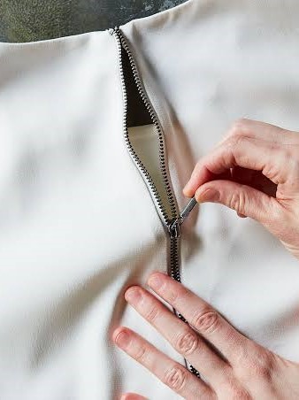 Unstick a Dress Zipper
